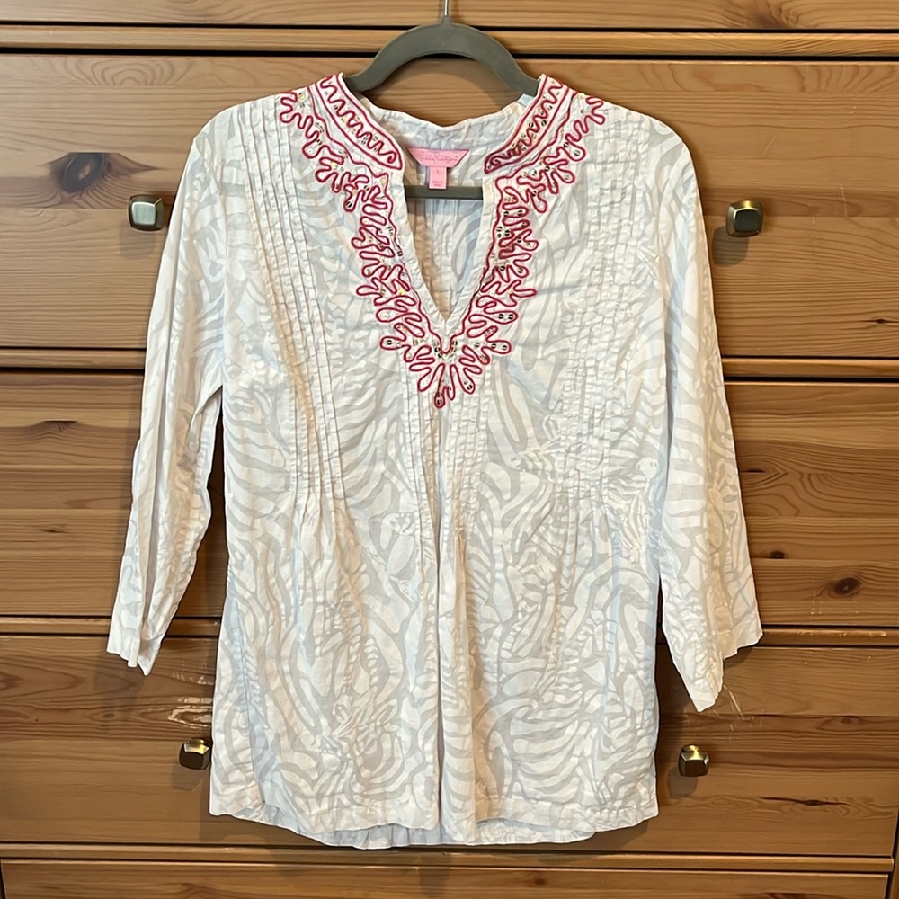 Lilly Pulitzer white tunic with pink and gold sequin v neck detail - 100% cotton